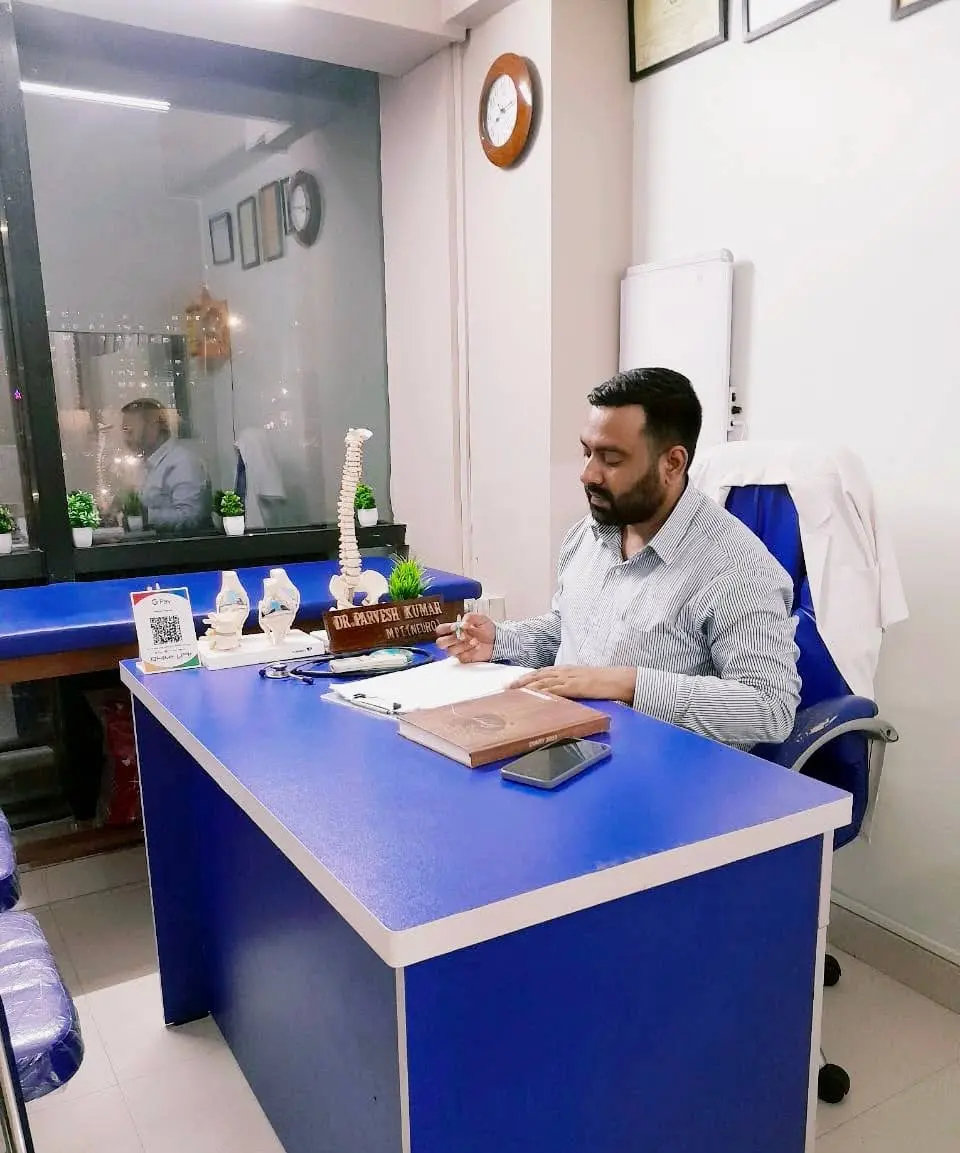 Dr. Parvesh Kumar – Specialist in Neuro and Orthopedic Physiotherapy