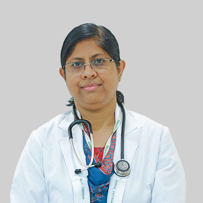 Doctor Portrait – Female Physician (Studio Profile Photo)