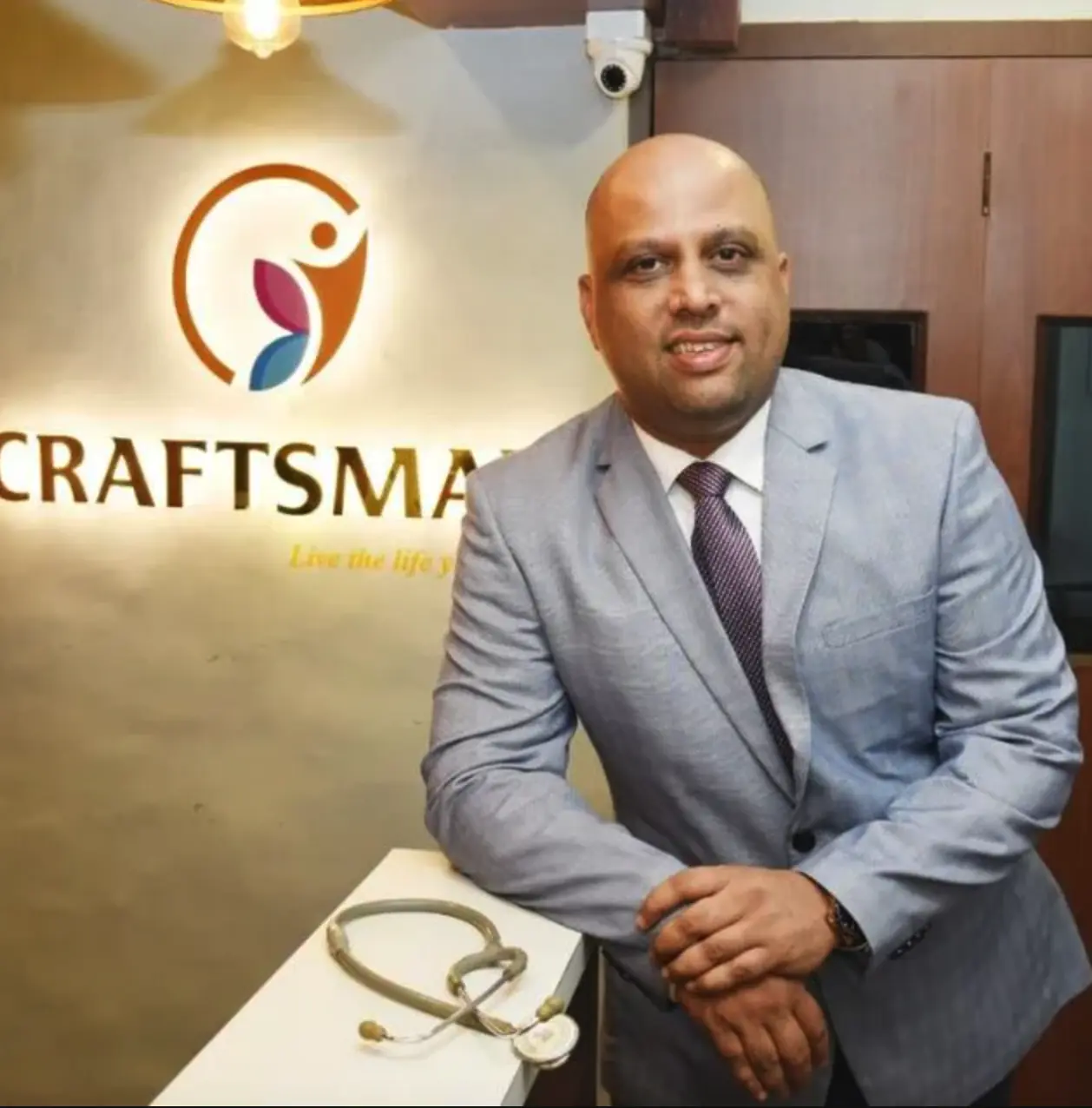 Dr Nitin Ghag - best plastic surgeon in Malad, Mumbai at Craftsman Plastic & Cosmetic Surgery Centre